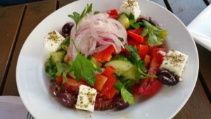 GREEK SALAD (Tomato / onion / cucumber / olives / bell peppers / feta cheese / lemon dressing)
